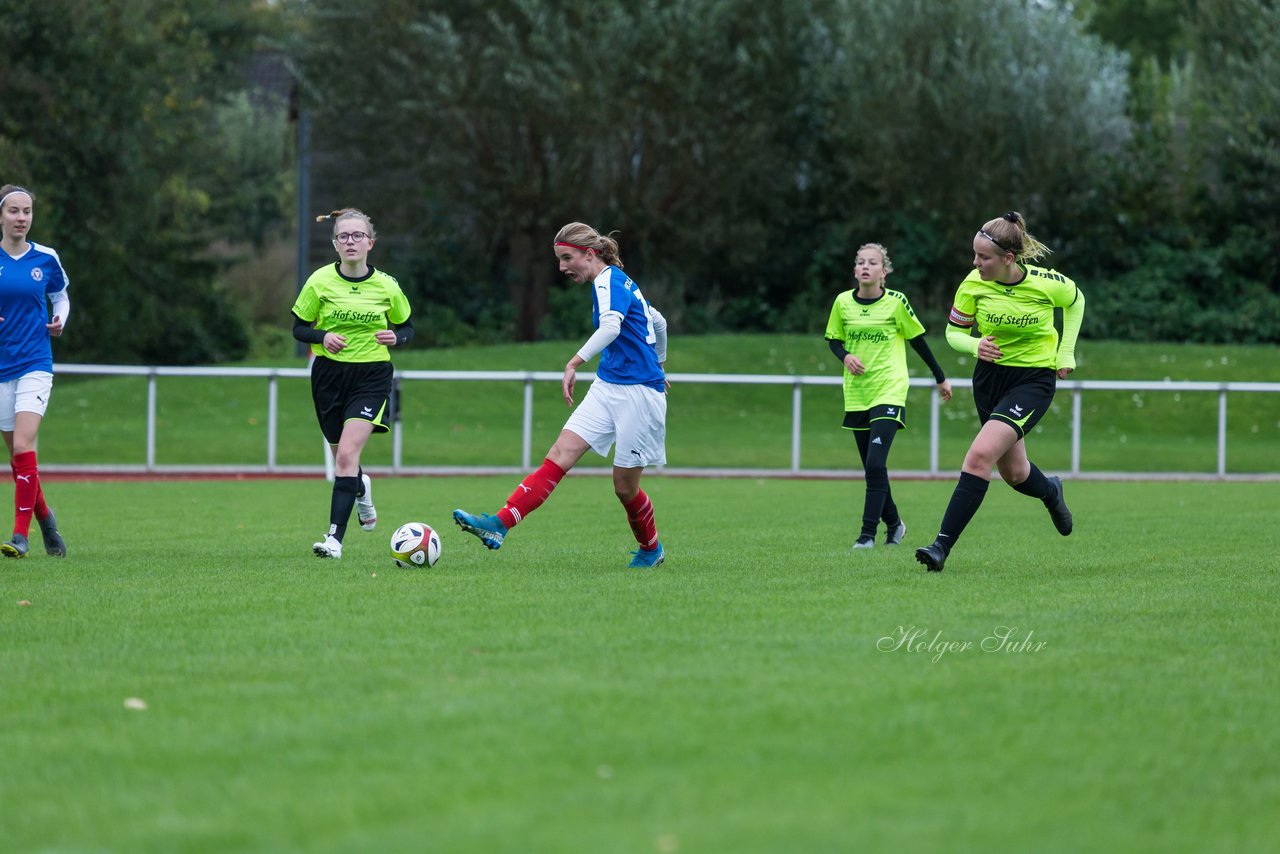 Bild 241 - B-Juniorinnen TSV Schoenberg - Holstein Kiel : Ergebnis: 0:23